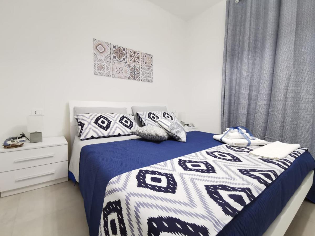 Holiday Apartments 산비토로카포 외부 사진